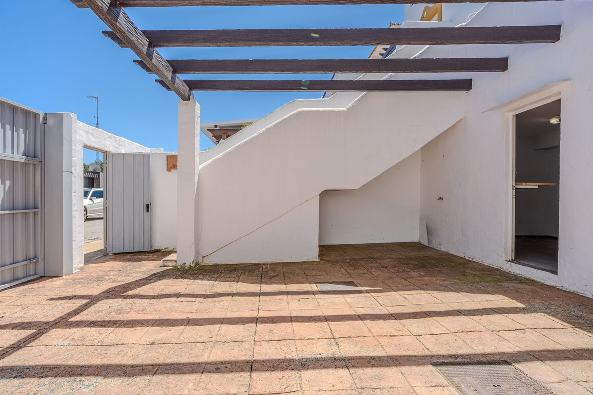 Huis te koop in Estepona | 3 slaapkamers H5363953