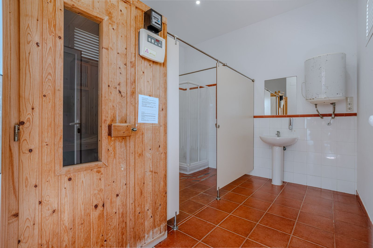 Huis te koop in Estepona | 3 slaapkamers H5363953