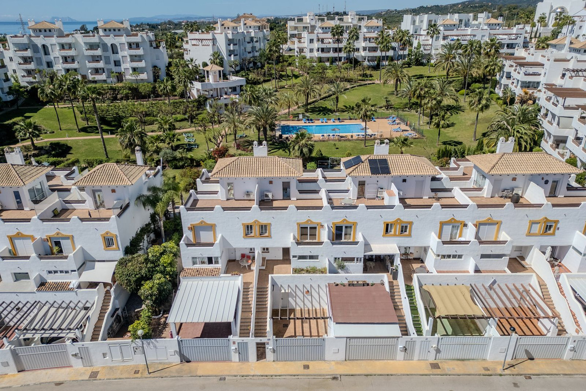 Huis te koop in Estepona | 3 slaapkamers H5363953