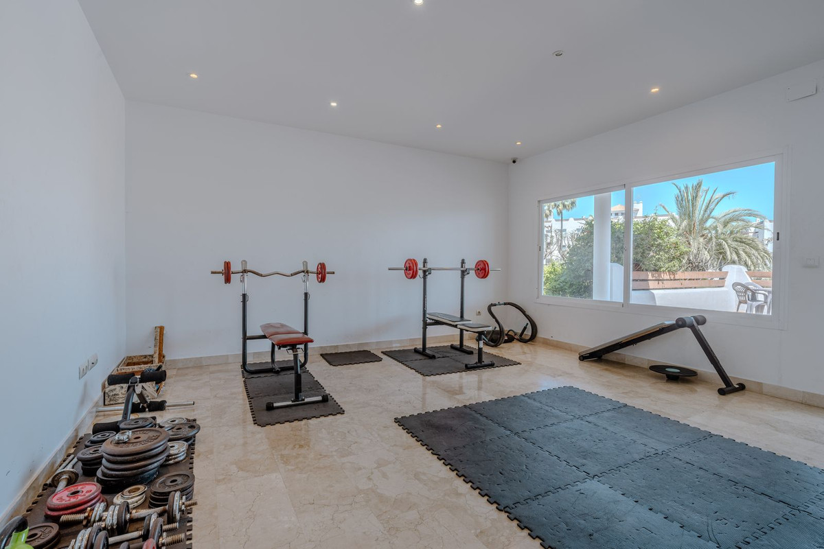 Huis te koop in Estepona | 3 slaapkamers H5363953