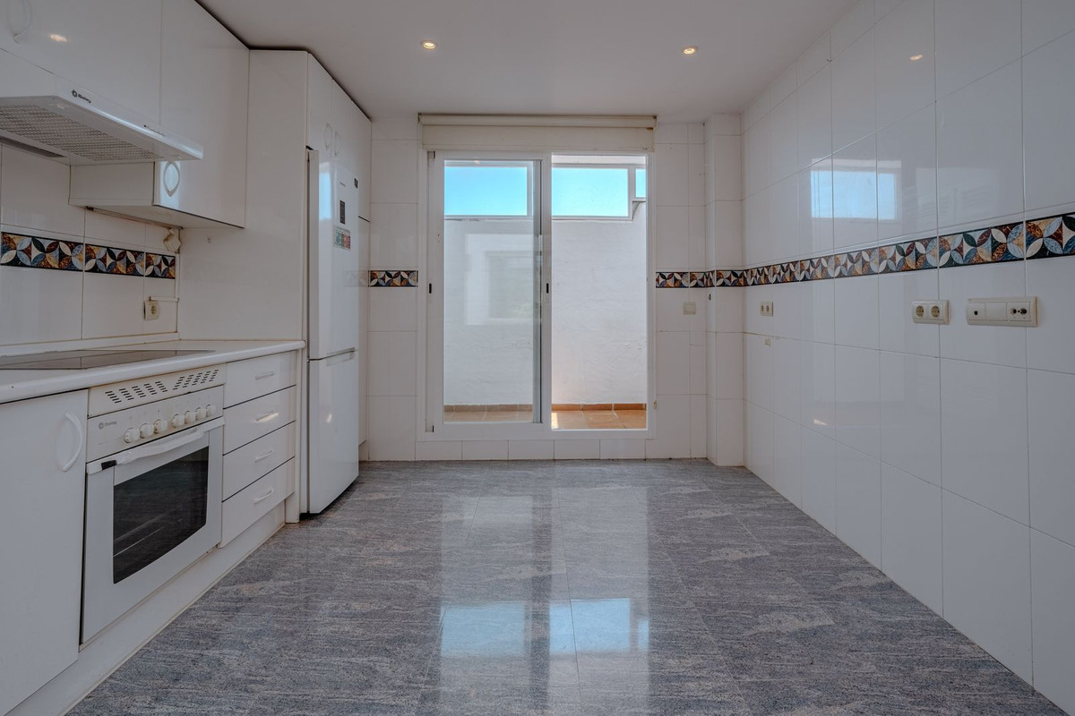 Huis te koop in Estepona | 3 slaapkamers H5363953
