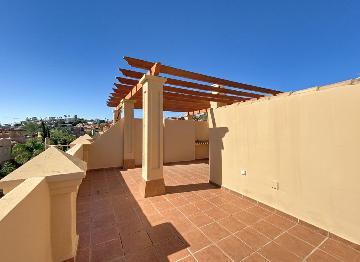 Huis te koop in Estepona | 3 slaapkamers H5364301