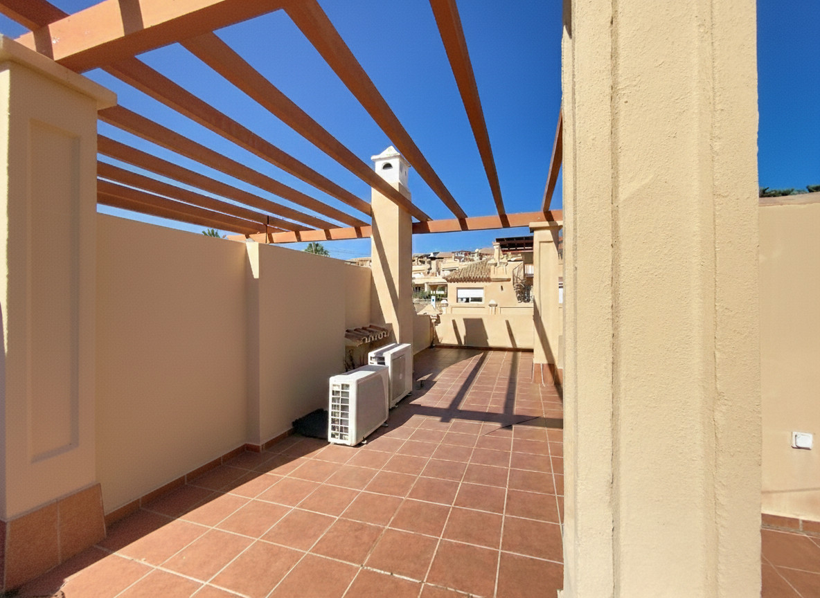 Huis te koop in Estepona | 3 slaapkamers H5364301