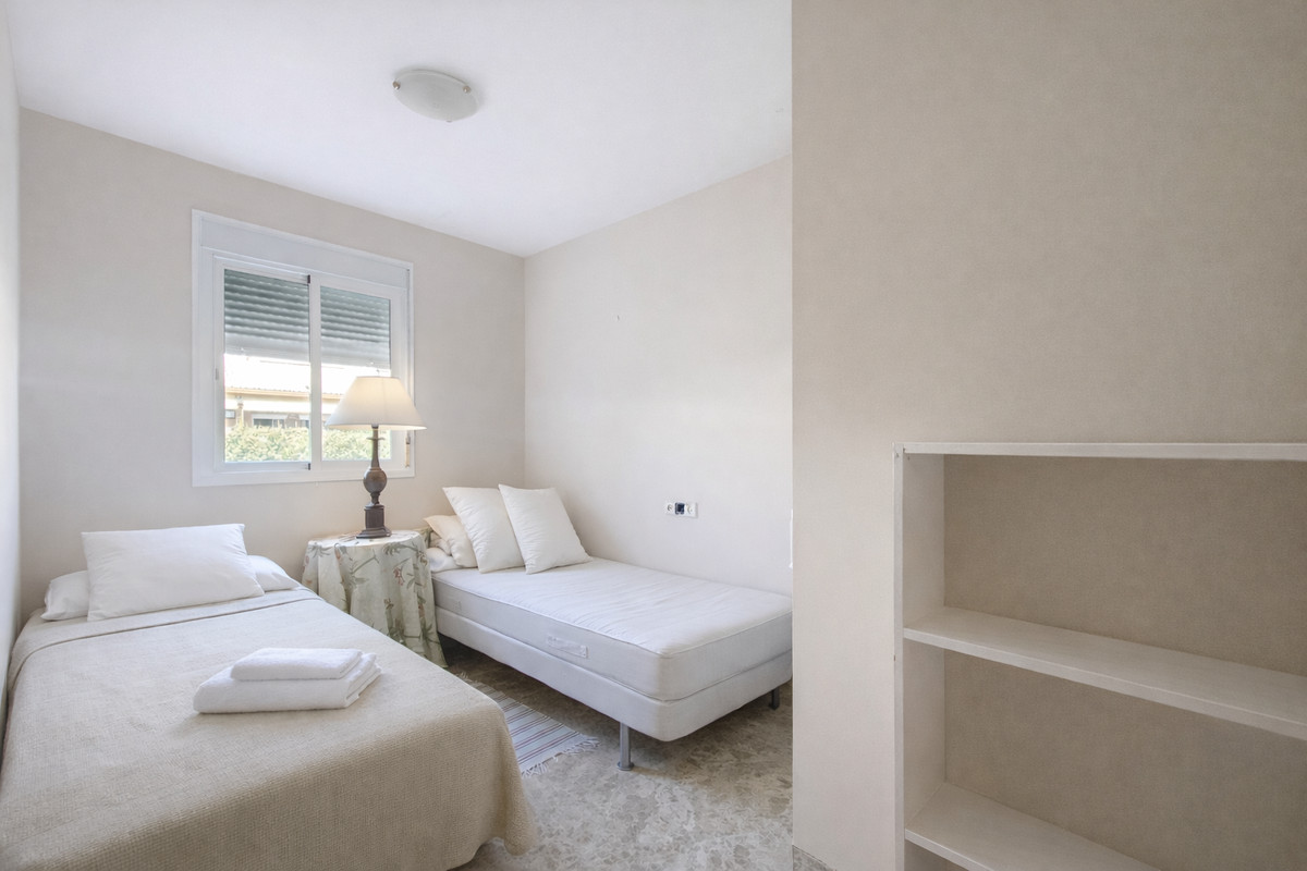 Huis te koop in Estepona | 3 slaapkamers H5364301