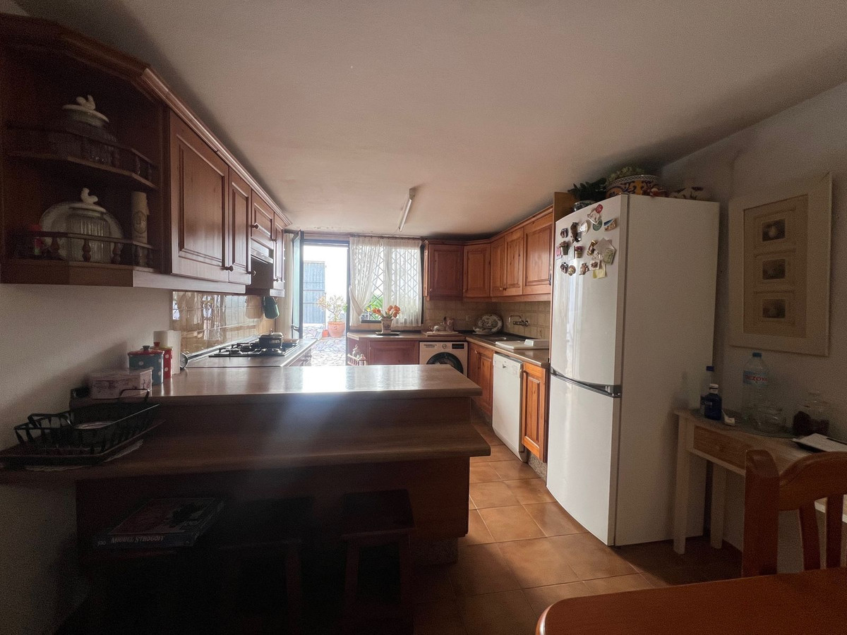 Huis te koop in Estepona | 6 slaapkamers H5365291