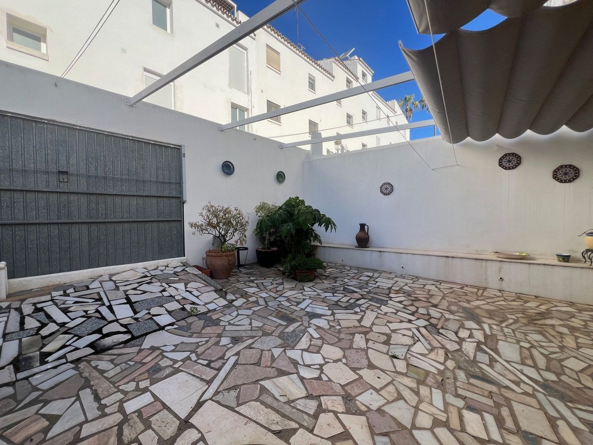 Huis te koop in Estepona | 6 slaapkamers H5365291