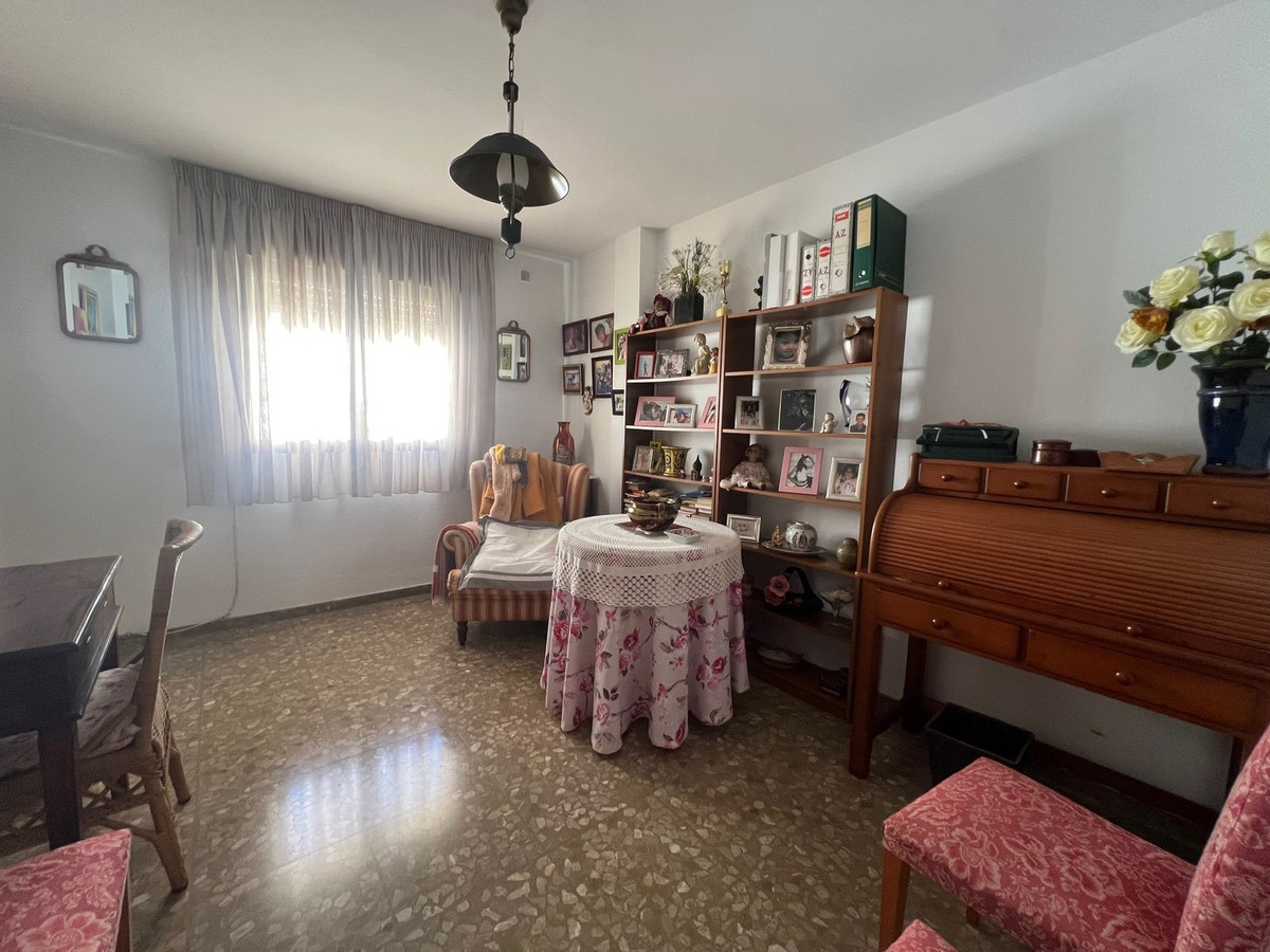 Huis te koop in Estepona | 6 slaapkamers H5365291