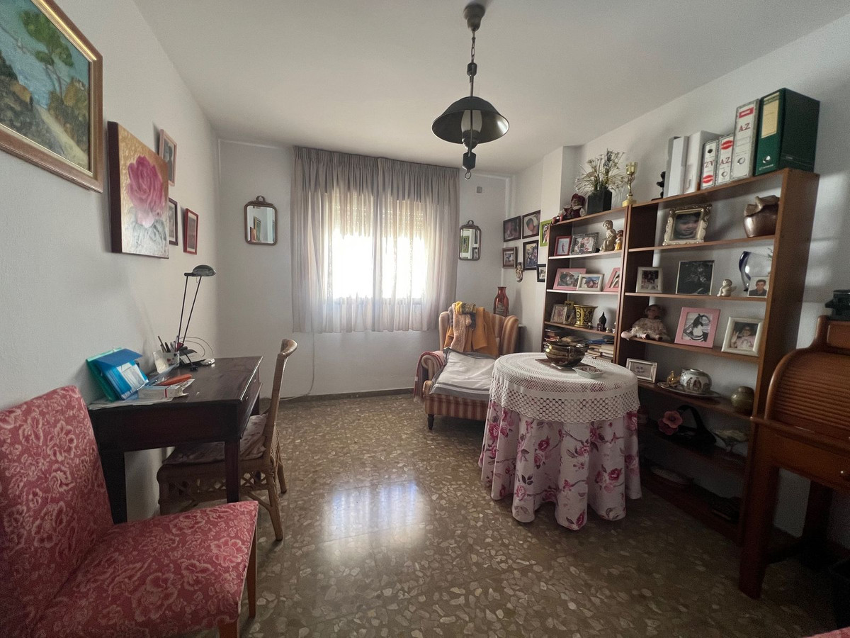 Huis te koop in Estepona | 6 slaapkamers H5365291