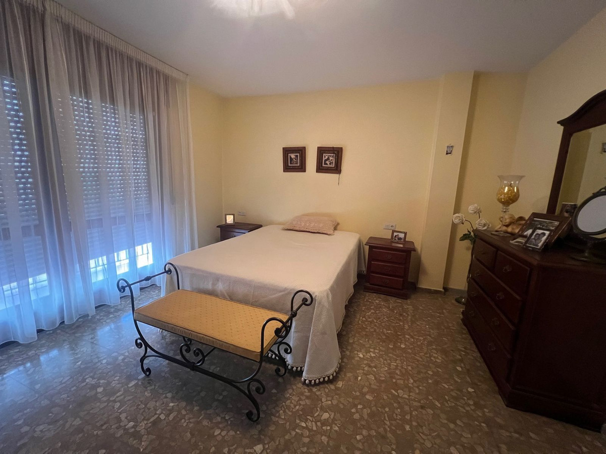Huis te koop in Estepona | 6 slaapkamers H5365291