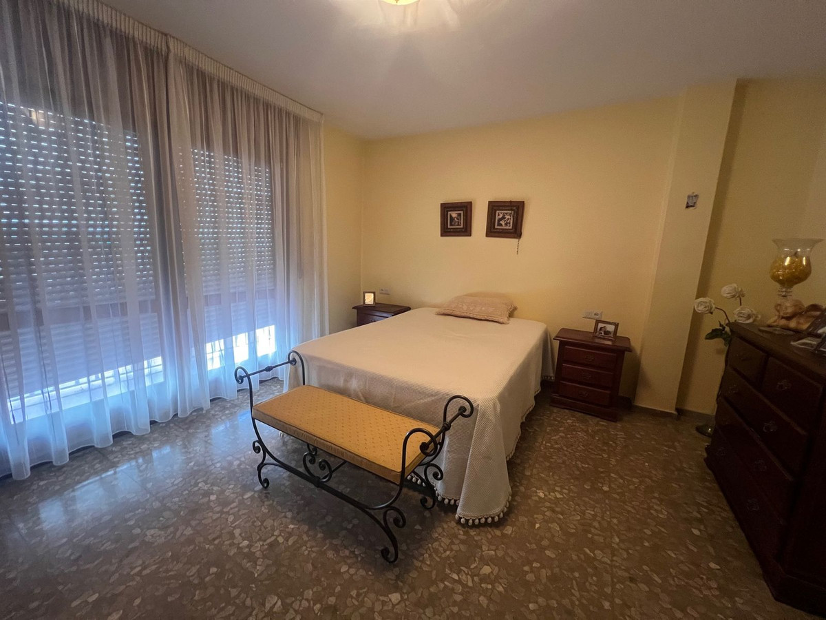 Huis te koop in Estepona | 6 slaapkamers H5365291