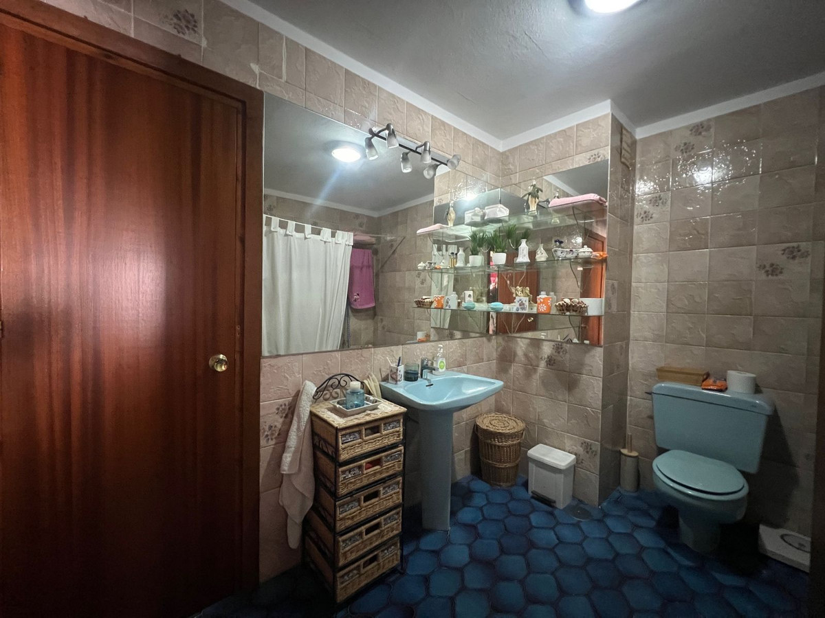 Huis te koop in Estepona | 6 slaapkamers H5365291