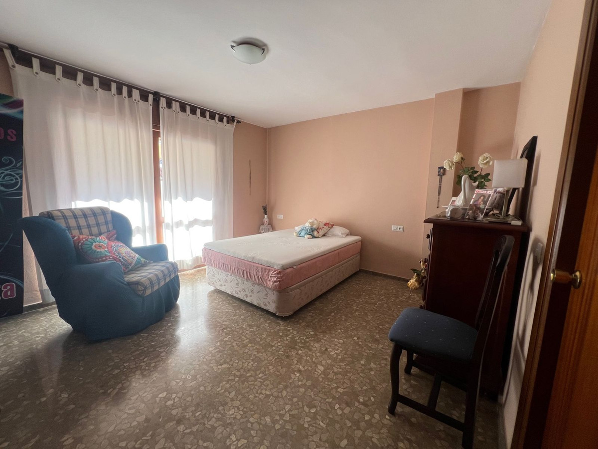 Huis te koop in Estepona | 6 slaapkamers H5365291
