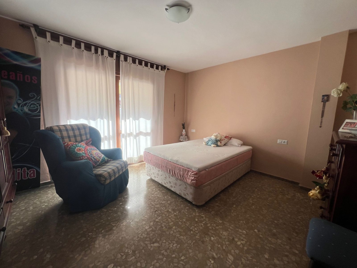 Huis te koop in Estepona | 6 slaapkamers H5365291