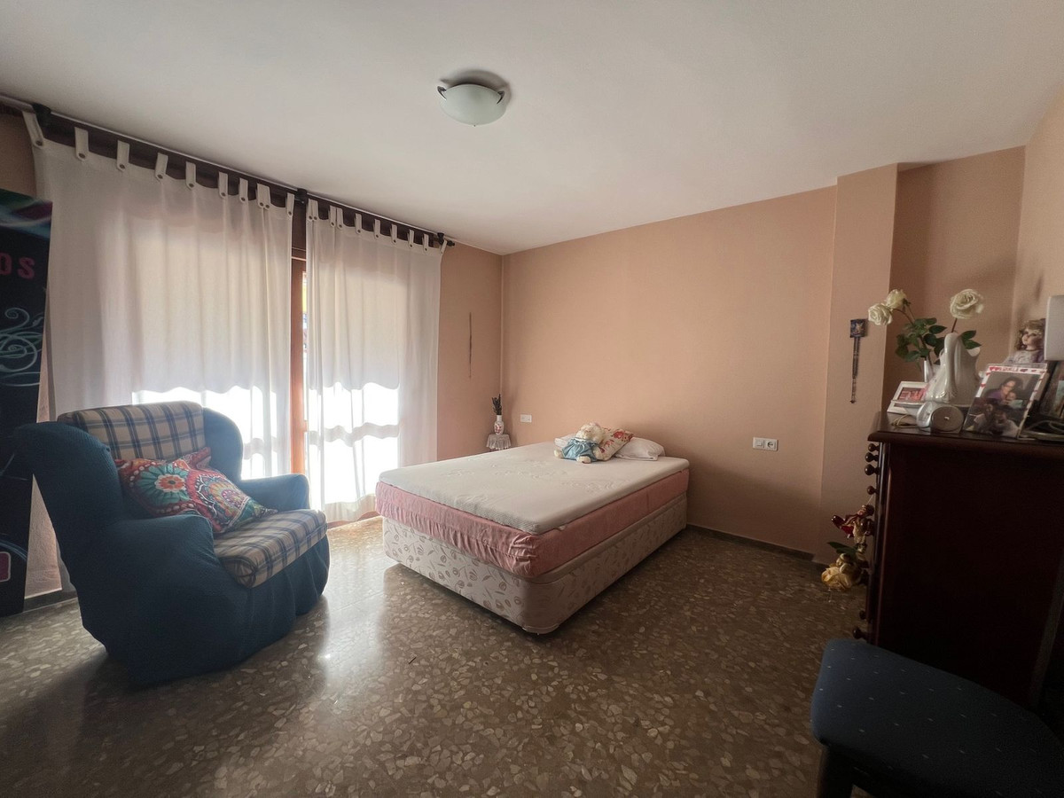Huis te koop in Estepona | 6 slaapkamers H5365291