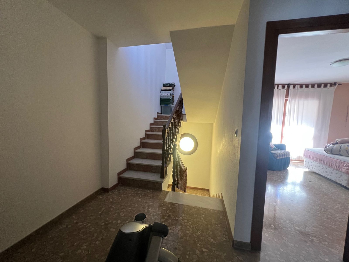 Huis te koop in Estepona | 6 slaapkamers H5365291