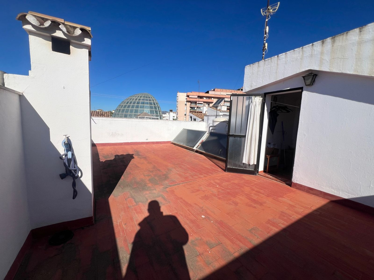 Huis te koop in Estepona | 6 slaapkamers H5365291