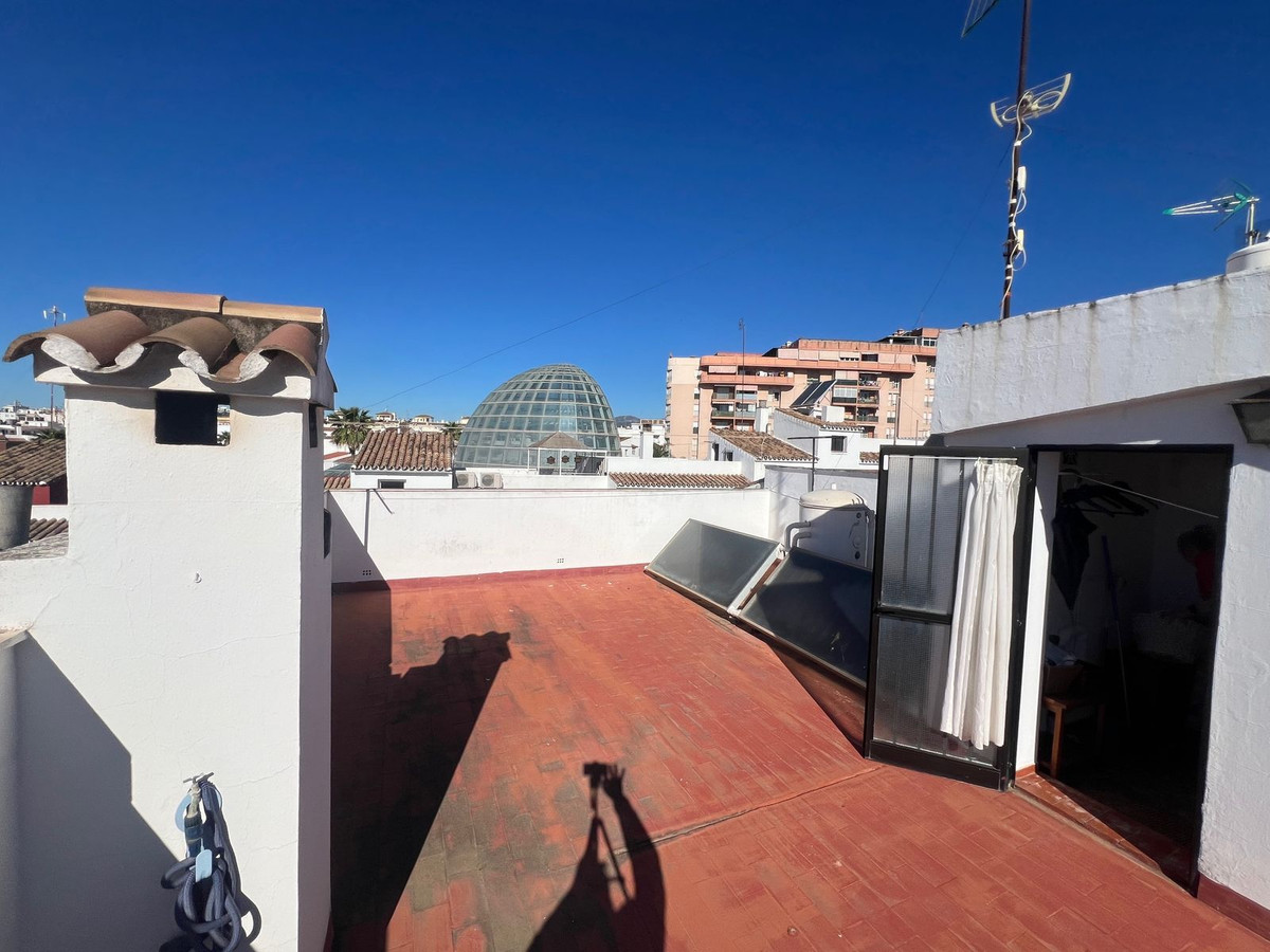 Huis te koop in Estepona | 6 slaapkamers H5365291