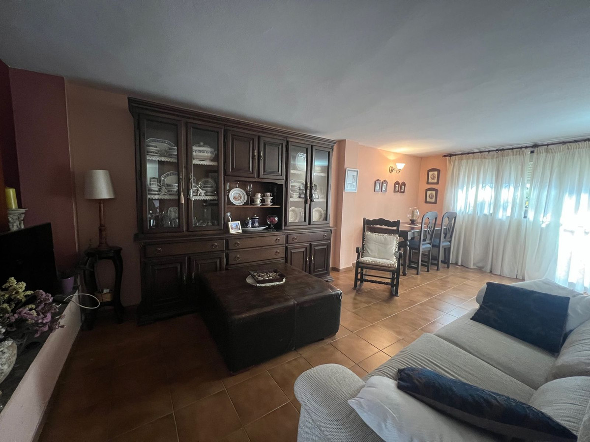 Huis te koop in Estepona | 6 slaapkamers H5365291
