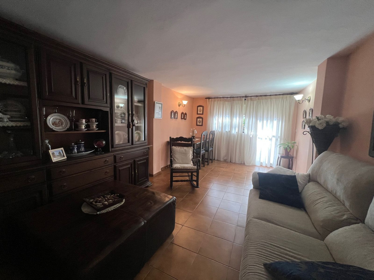 Huis te koop in Estepona | 6 slaapkamers H5365291