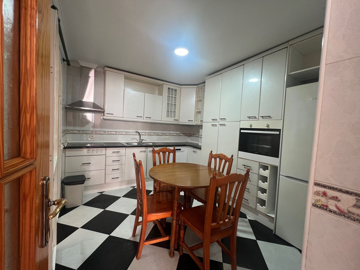 Huis te koop in Estepona | 3 slaapkamers H5365297