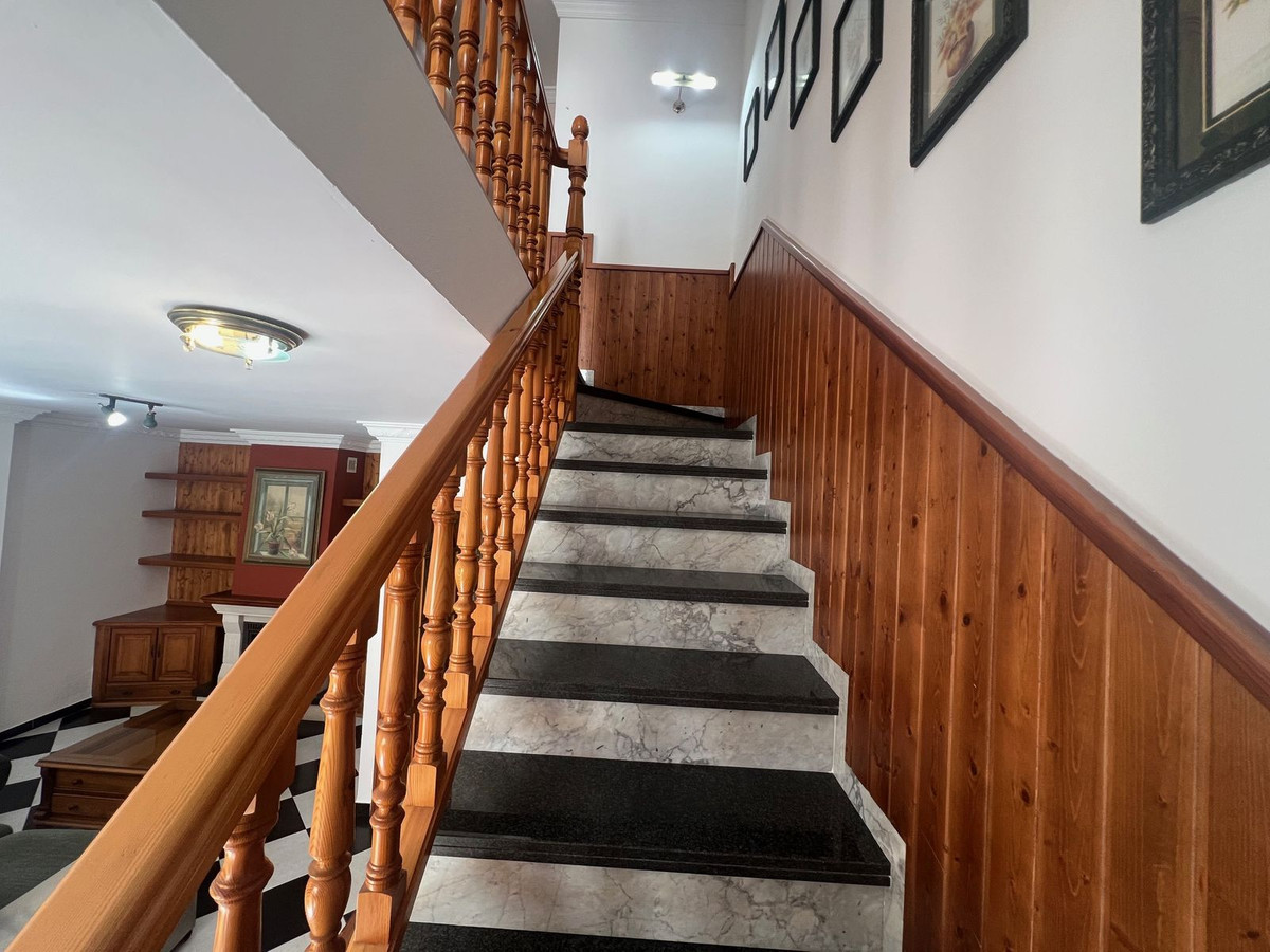 Huis te koop in Estepona | 3 slaapkamers H5365297