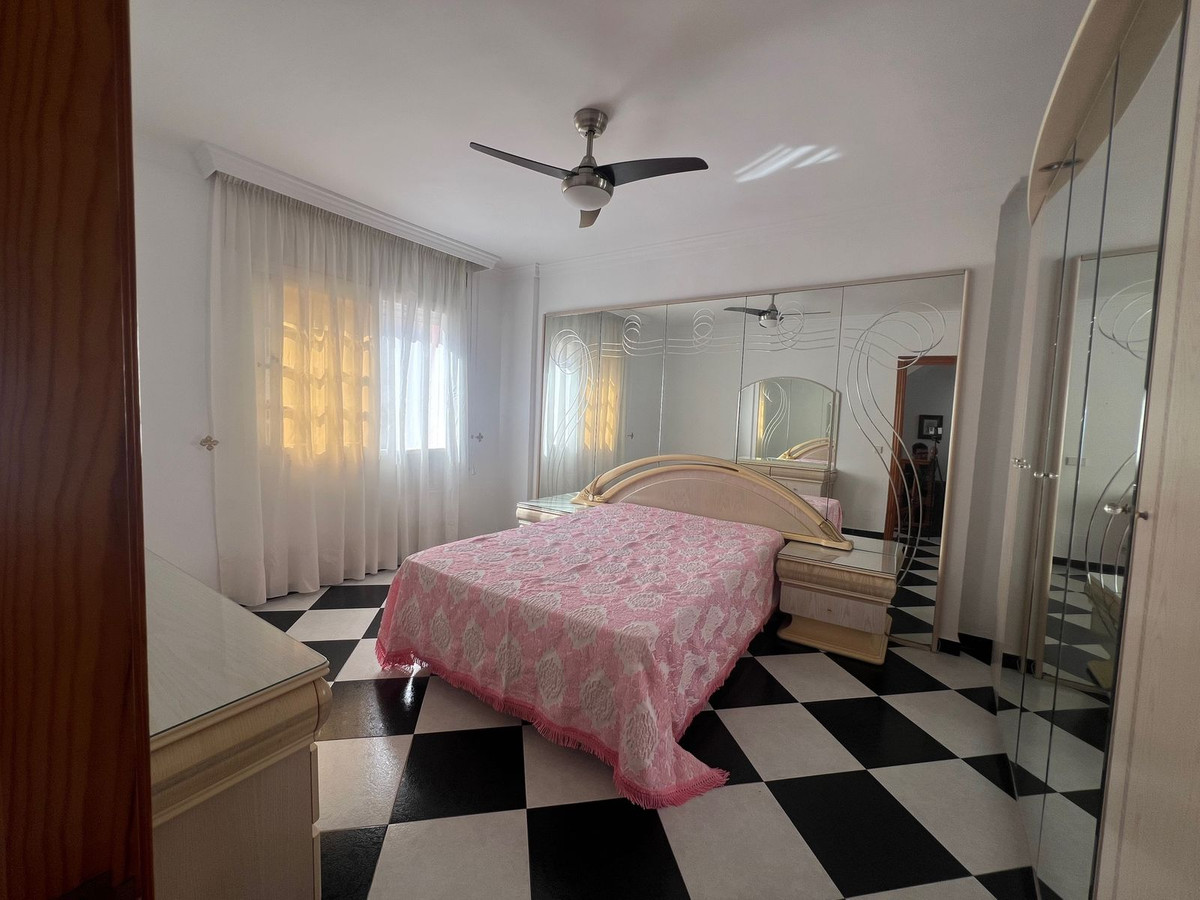 Huis te koop in Estepona | 3 slaapkamers H5365297