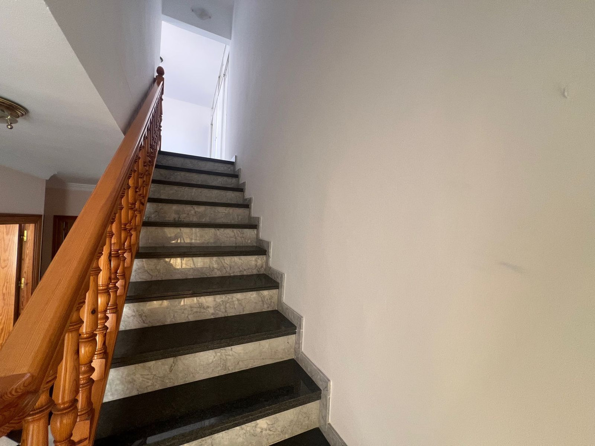 Huis te koop in Estepona | 3 slaapkamers H5365297