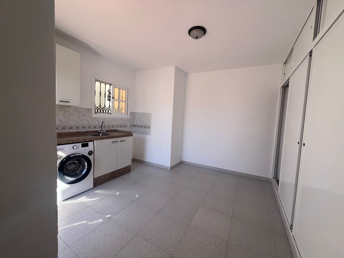 Huis te koop in Estepona | 3 slaapkamers H5365297