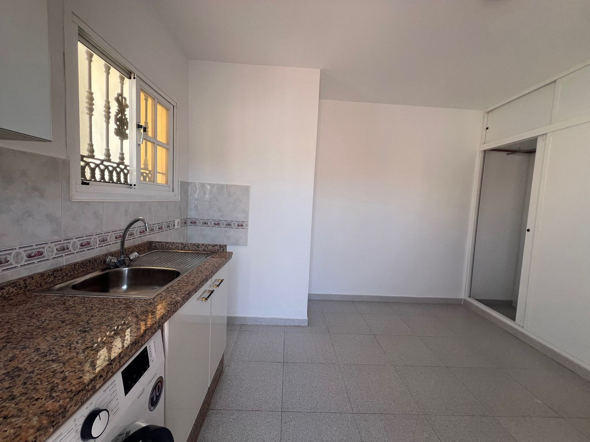 Huis te koop in Estepona | 3 slaapkamers H5365297