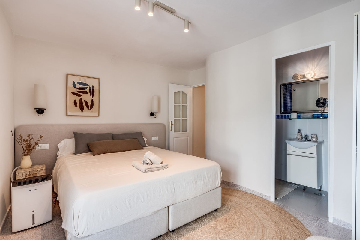 Huis te koop in Estepona | 4 slaapkamers H5366626