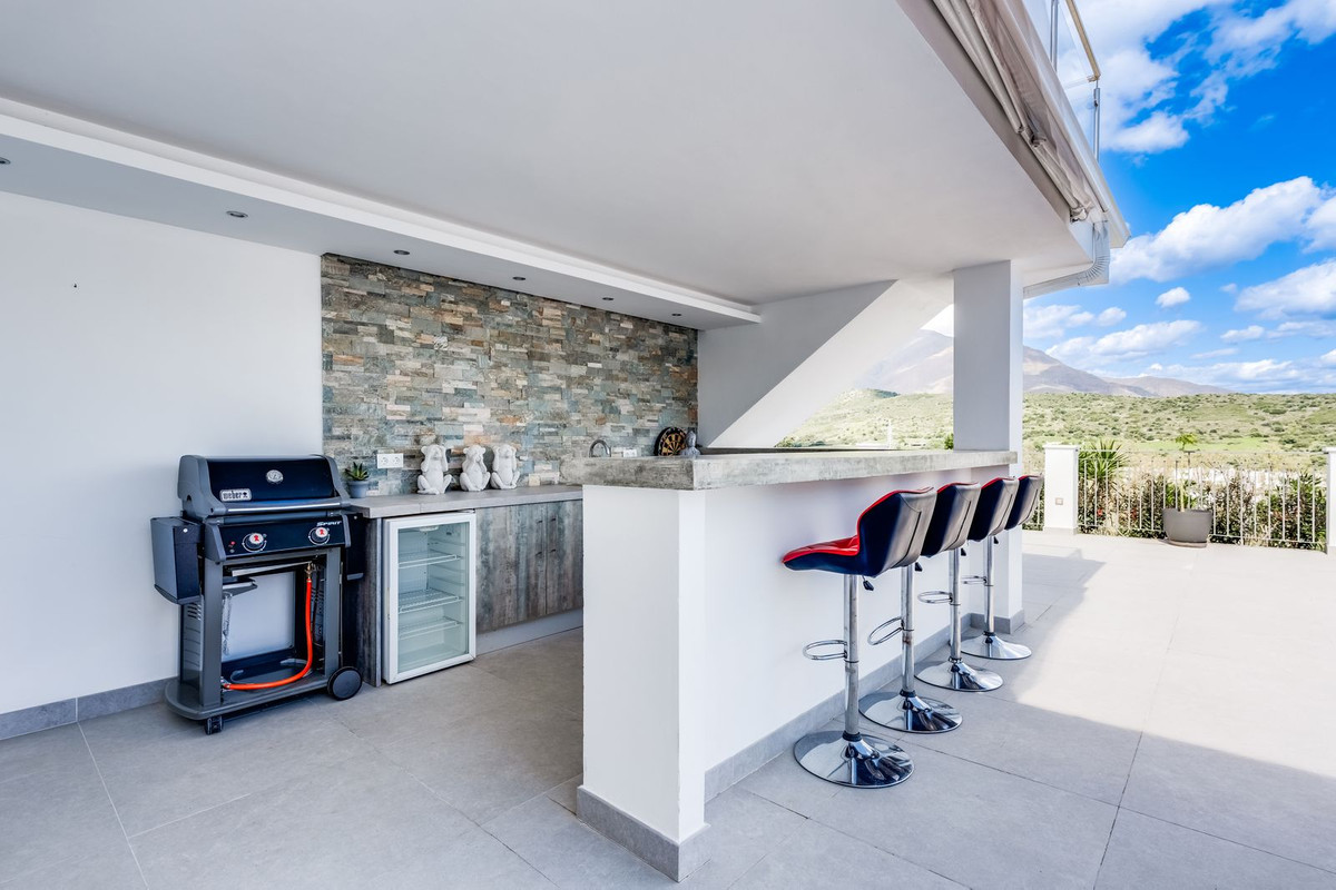 Huis te koop in Estepona | 4 slaapkamers H5366626