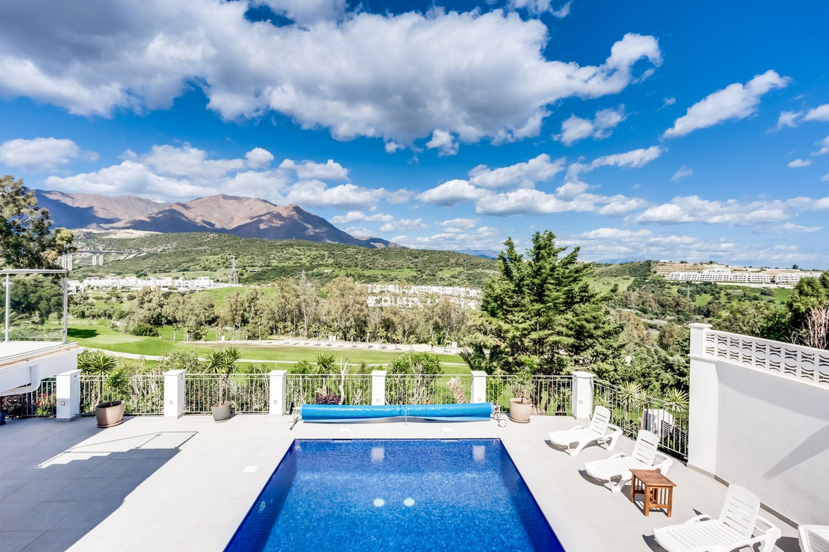 Huis te koop in Estepona | 4 slaapkamers H5366626