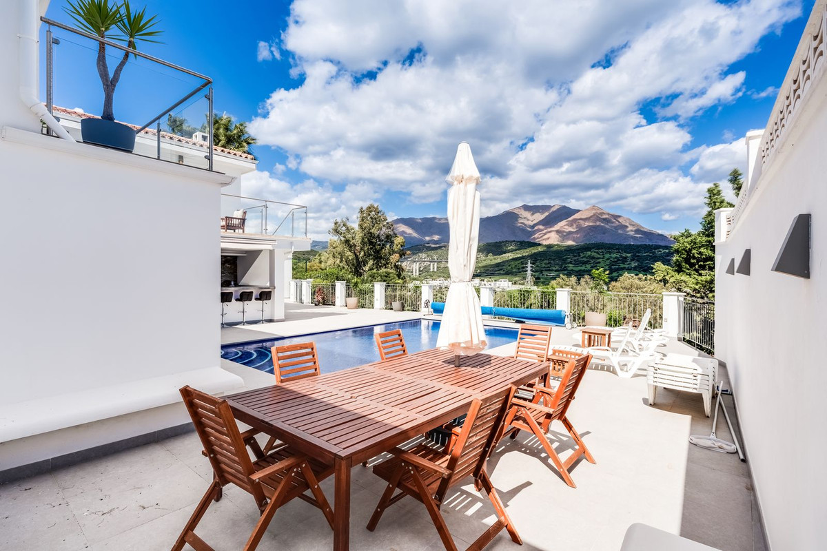 Huis te koop in Estepona | 4 slaapkamers H5366626