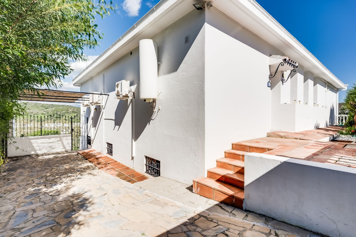 Huis te koop in Estepona | 4 slaapkamers H5366626