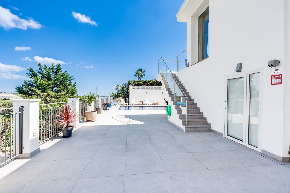 Huis te koop in Estepona | 4 slaapkamers H5366626