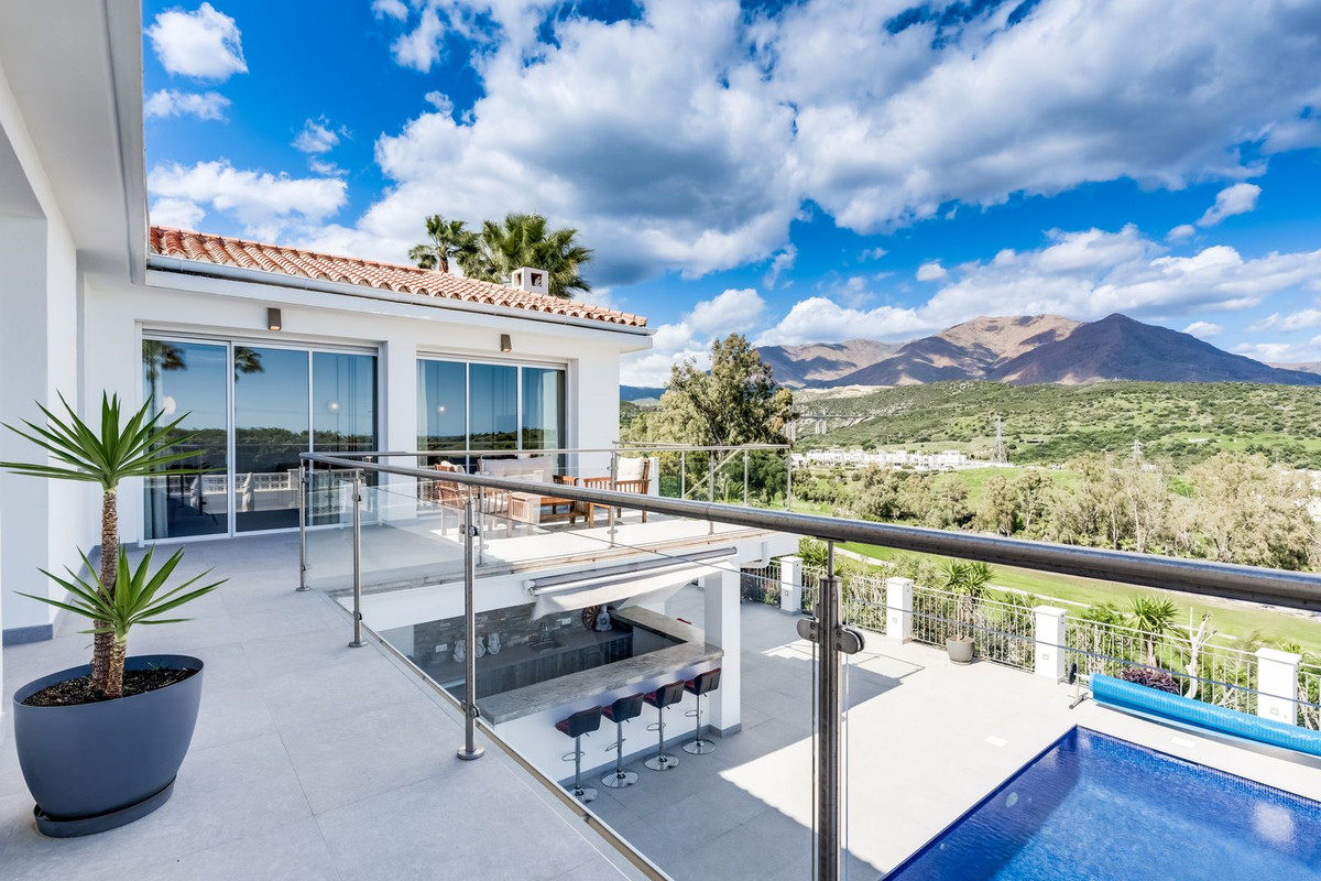 Huis te koop in Estepona | 4 slaapkamers H5366626