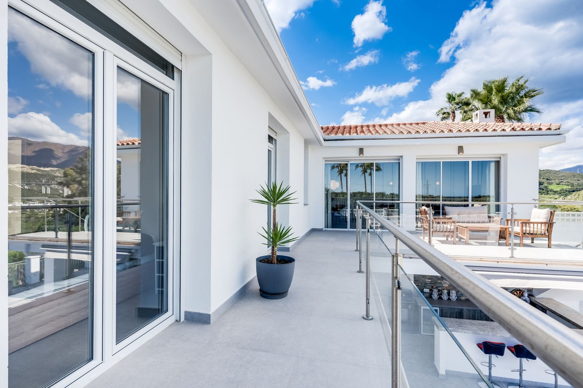 Huis te koop in Estepona | 4 slaapkamers H5366626