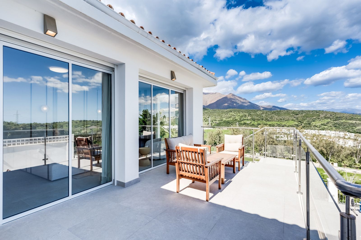 Huis te koop in Estepona | 4 slaapkamers H5366626