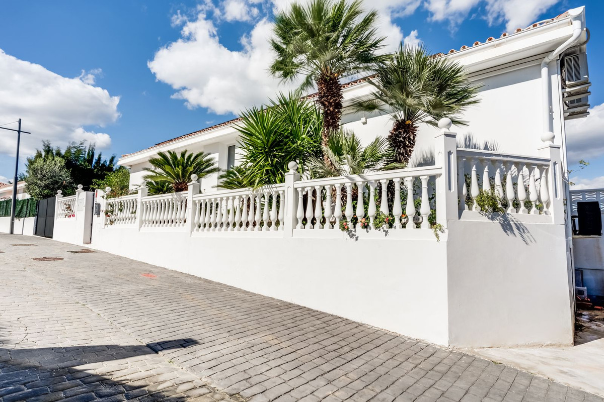 Huis te koop in Estepona | 4 slaapkamers H5366626