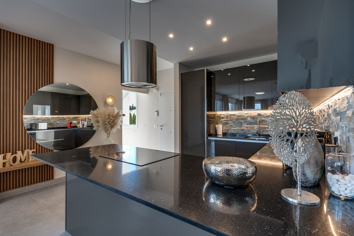 Huis te koop in Estepona | 4 slaapkamers H5366626