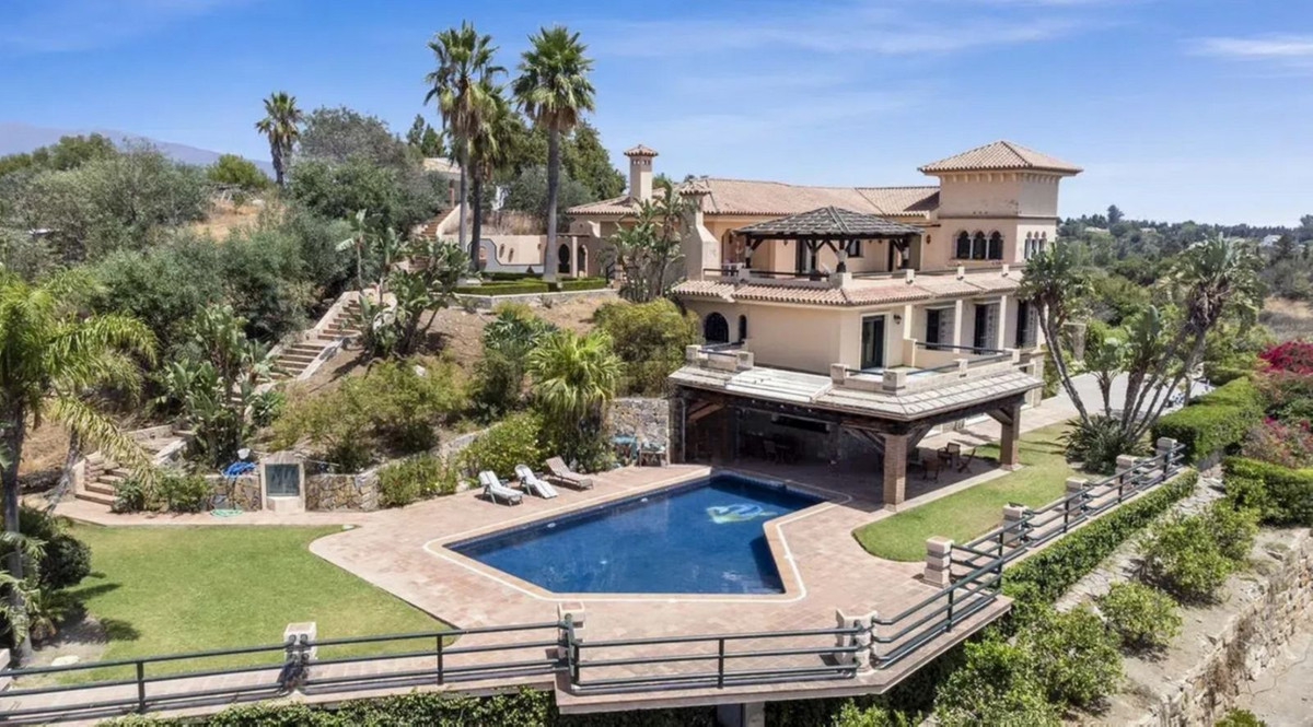 Finca - Cortijo te koop in Estepona | 6 slaapkamers H5366632