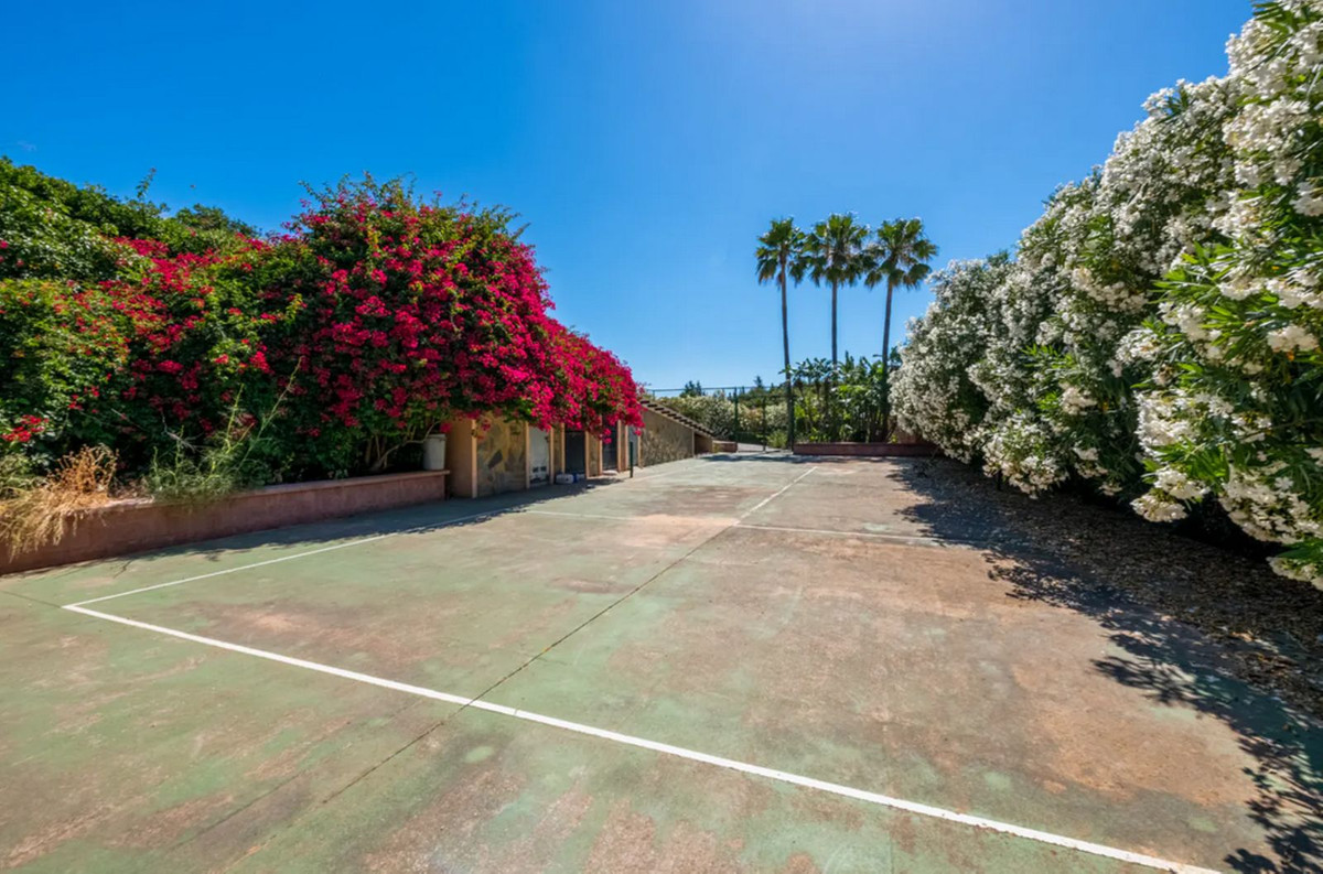 Finca - Cortijo te koop in Estepona | 6 slaapkamers H5366632