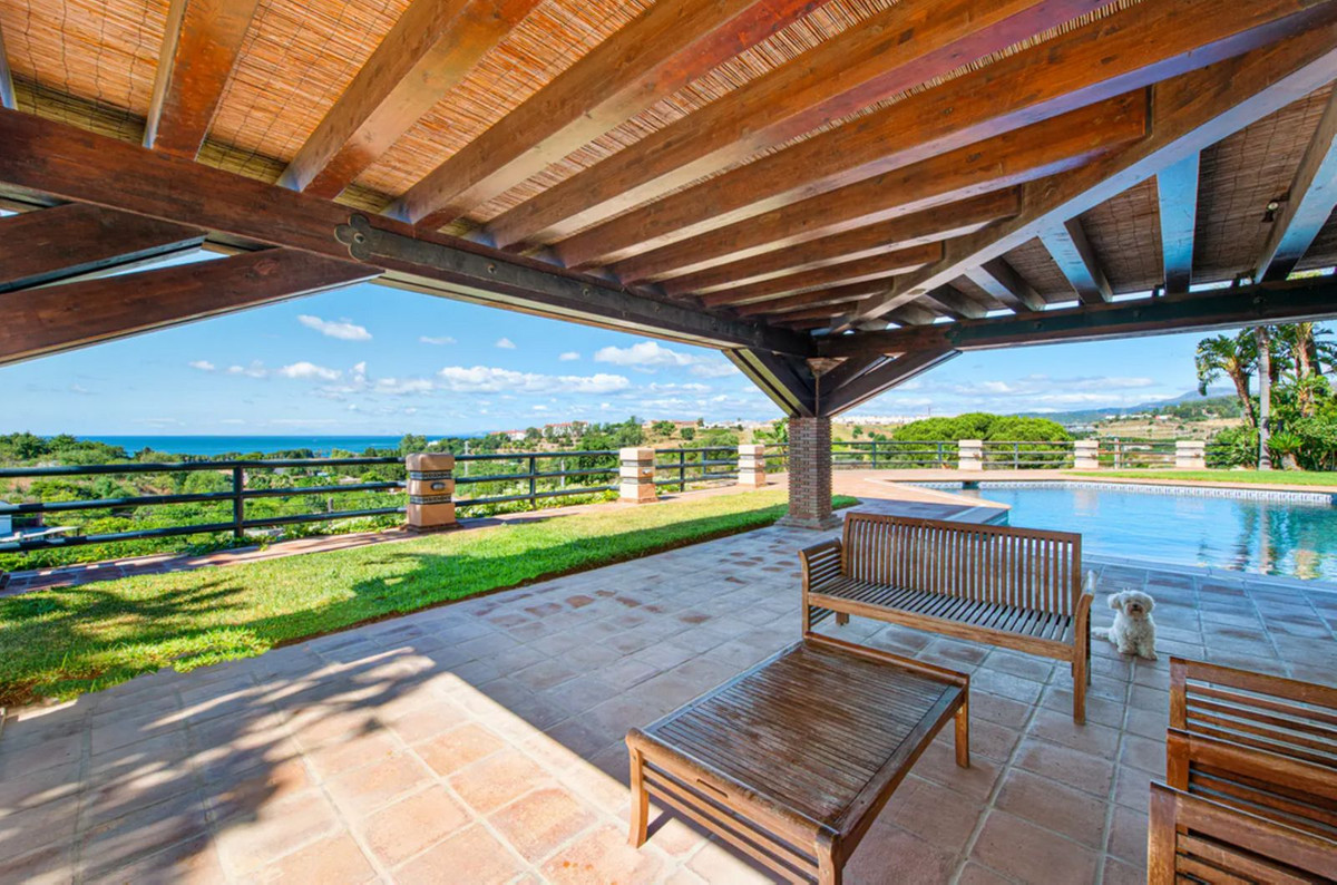 Finca - Cortijo te koop in Estepona | 6 slaapkamers H5366632