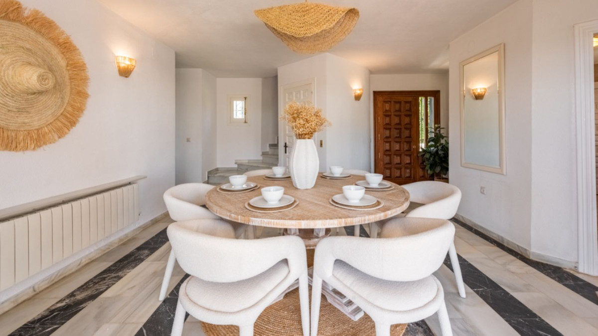 Huis te koop in Estepona | 4 slaapkamers H5367361