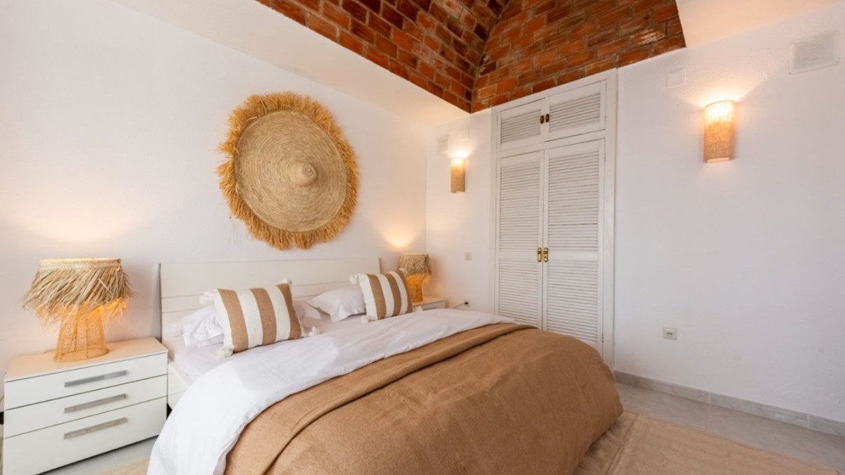 Huis te koop in Estepona | 4 slaapkamers H5367361