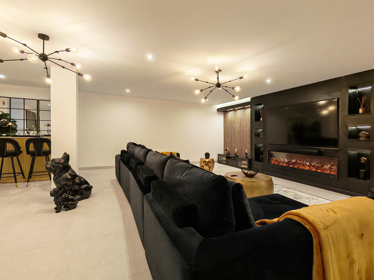 Huis te koop in Estepona | 5 slaapkamers H5367400