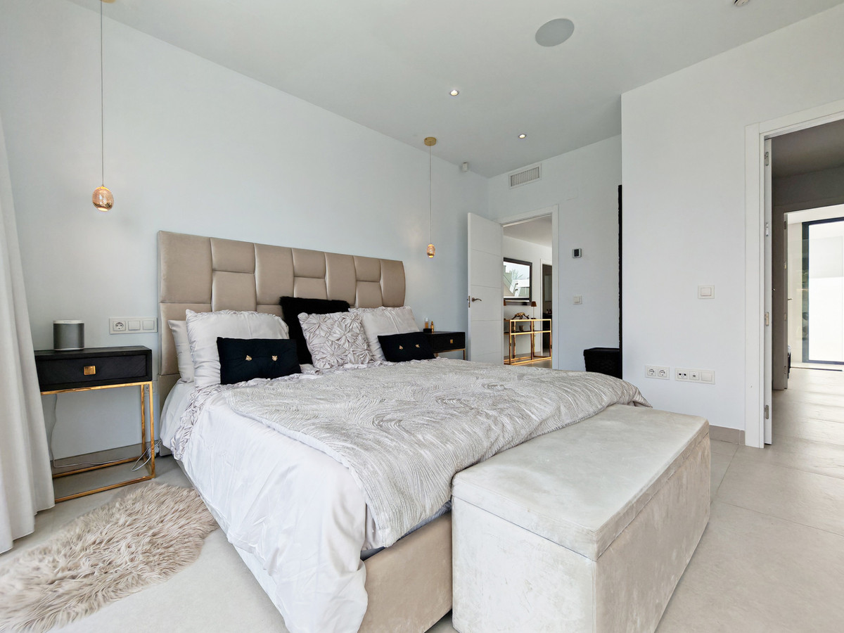 Huis te koop in Estepona | 5 slaapkamers H5367400