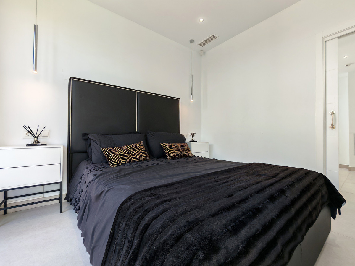 Huis te koop in Estepona | 5 slaapkamers H5367400