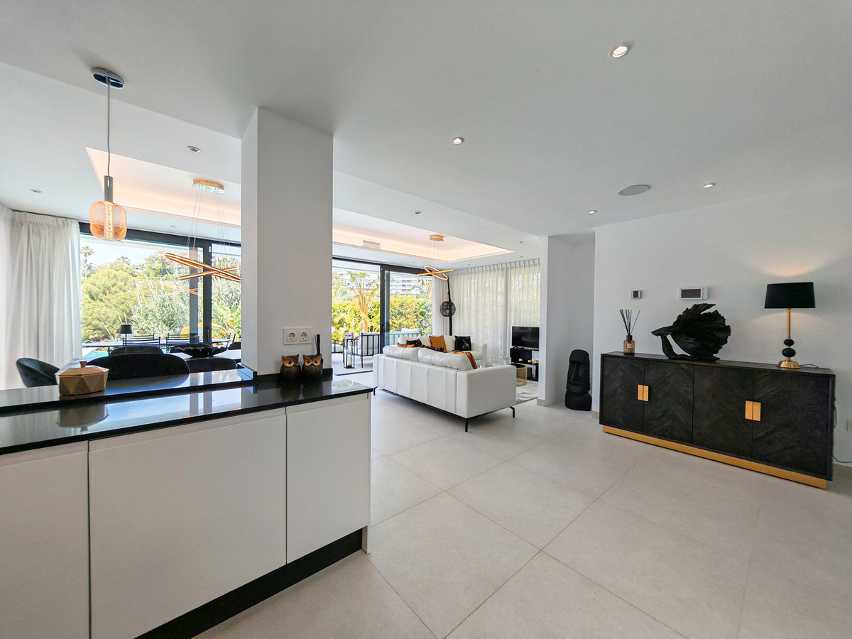 Huis te koop in Estepona | 5 slaapkamers H5367400