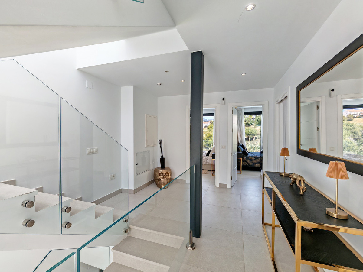 Huis te koop in Estepona | 5 slaapkamers H5367400